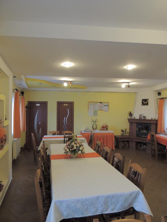 Mokus Panzio Bed & Breakfast Bicfalau ภายนอก รูปภาพ
